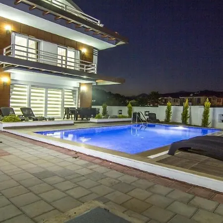 Vilă Town *